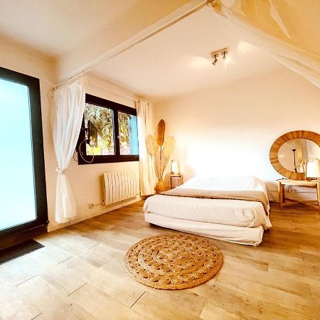 Superbe Appartement Boheme Dans Les Vignes 尼姆 外观 照片