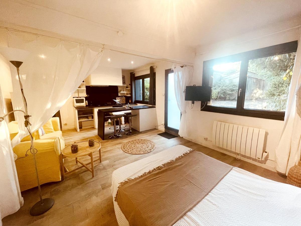 Superbe Appartement Boheme Dans Les Vignes 尼姆 外观 照片