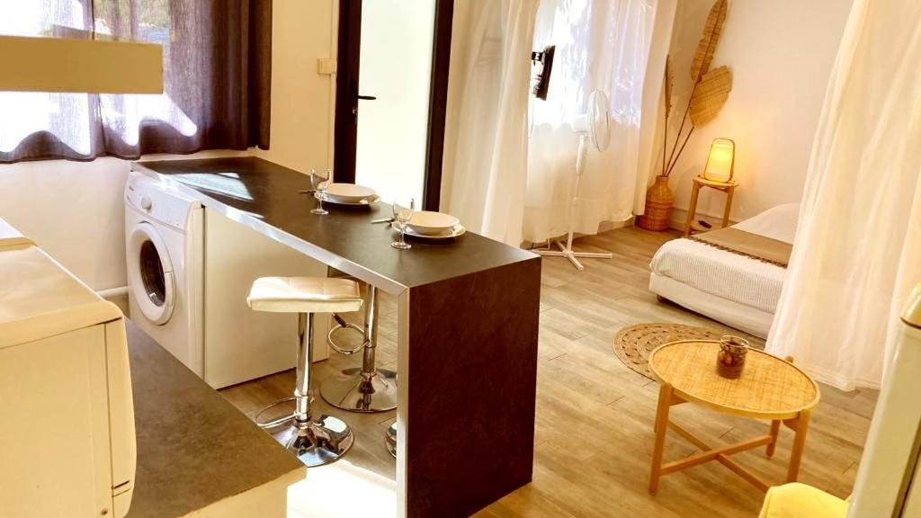 Superbe Appartement Boheme Dans Les Vignes 尼姆 外观 照片