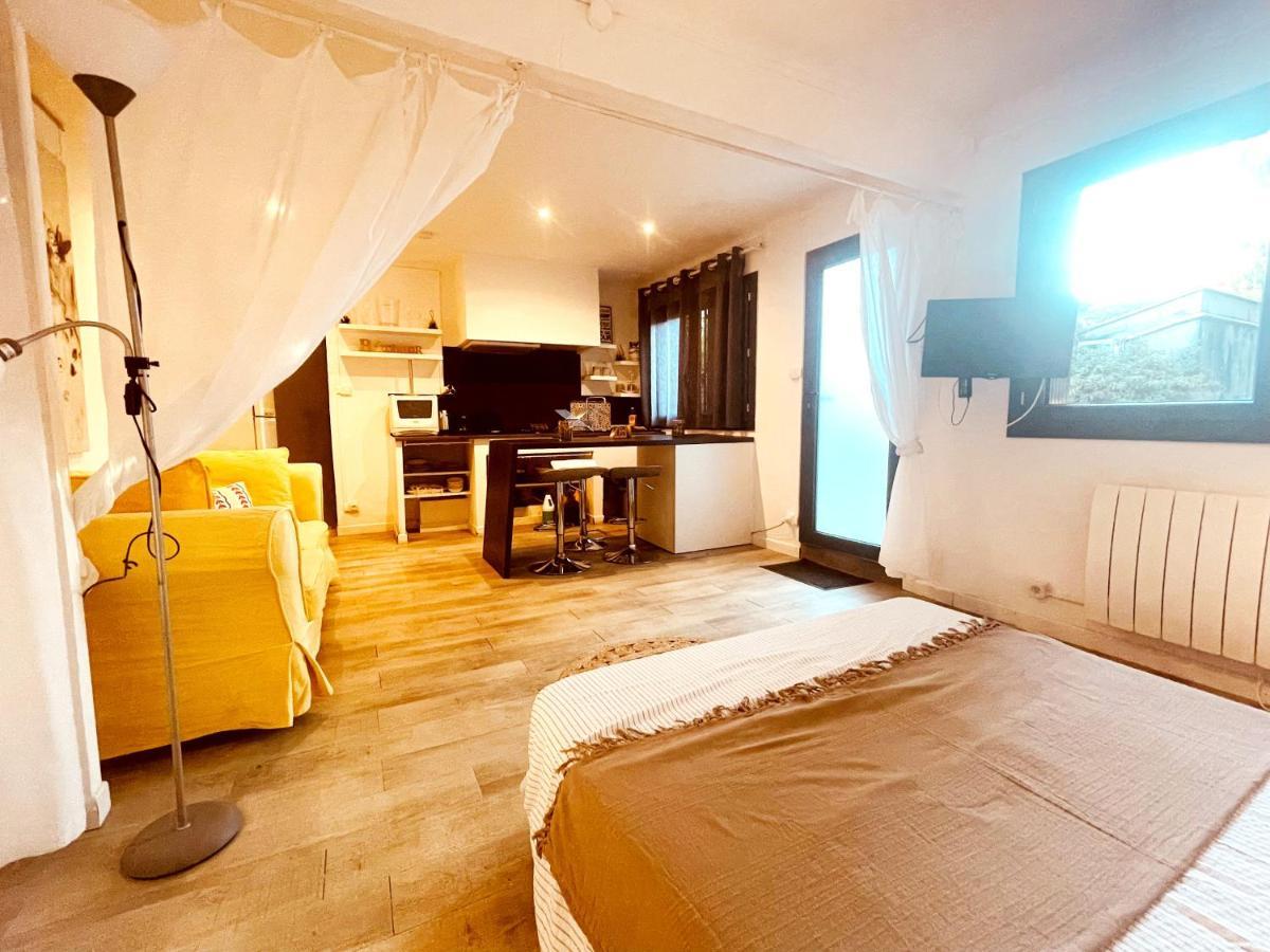 Superbe Appartement Boheme Dans Les Vignes 尼姆 外观 照片