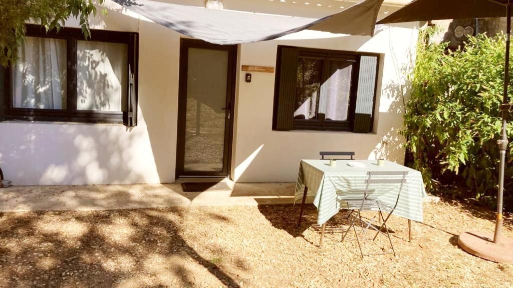 Superbe Appartement Boheme Dans Les Vignes 尼姆 外观 照片